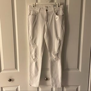 NWT Old Navy Distressed White Rockstar Jeans